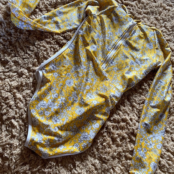 Art Class Rash Guard Swimsuit Size XL (14/16) Girls - Picture 2 of 6